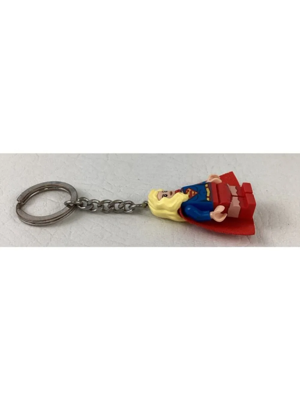 Lego DC Comics Super Hero Supergirl Keychain Minifigure Poseable Dangler Cape
